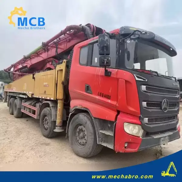 No. 240429P460, 2020 Sany 56m concrete pump truck