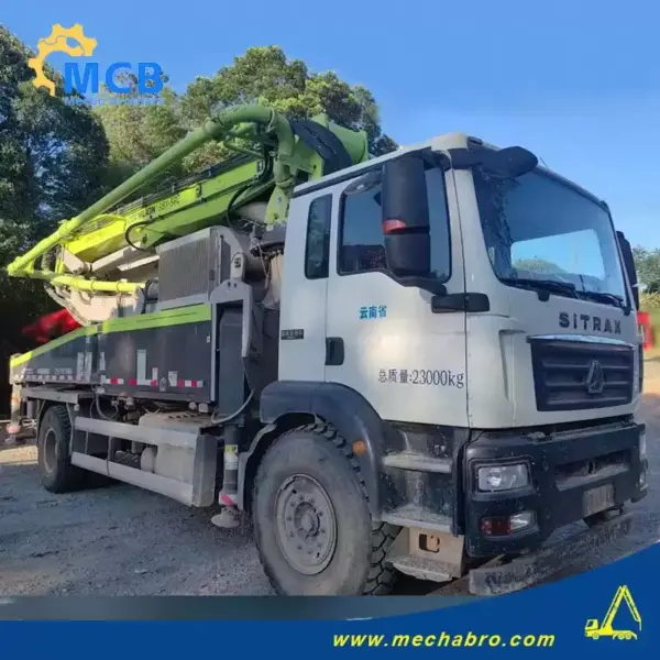 No. 240722P533, 2022 Zoomlion 38m concrete pump truck