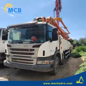 No. 240724P534, 2013 Zoomlion 56m concrete pump truck
