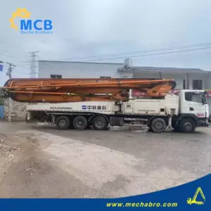 No. 240729P538, 2013 Zoomlion 60m concrete pump truck