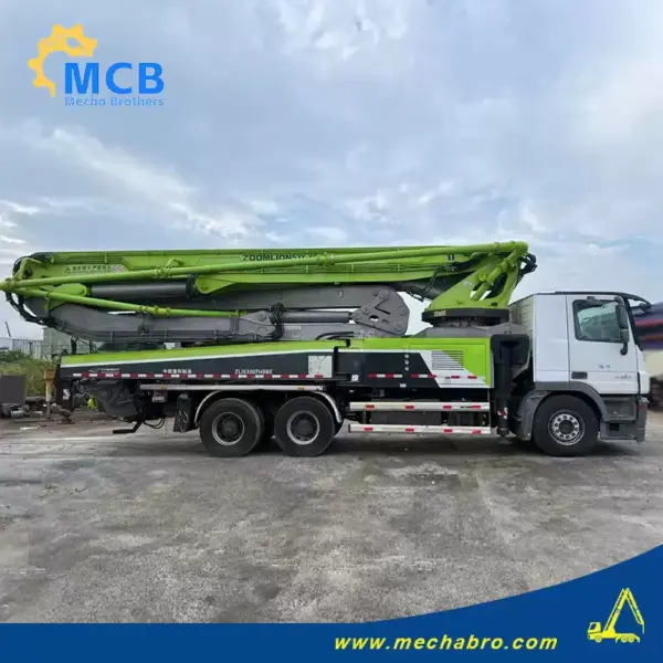 No. 240815P550, 2018 Zoomlion 49m concrete pump truck