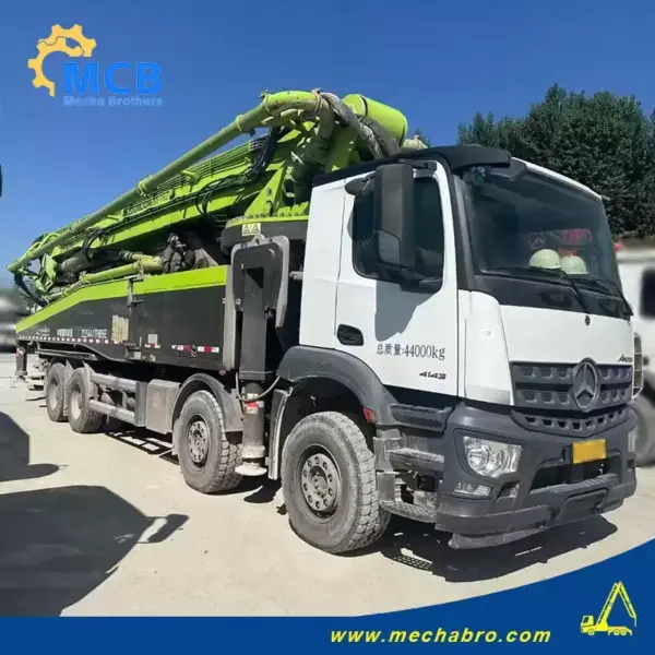 No. 241015P596, 2021 Zoomlion 63m concrete pump truck