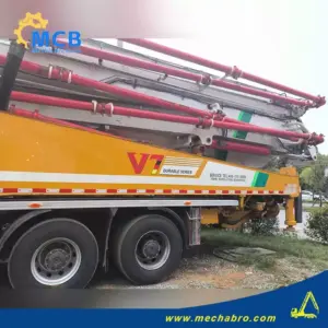 No. 241028P600, 2021 XCMG 62m concrete pump truck