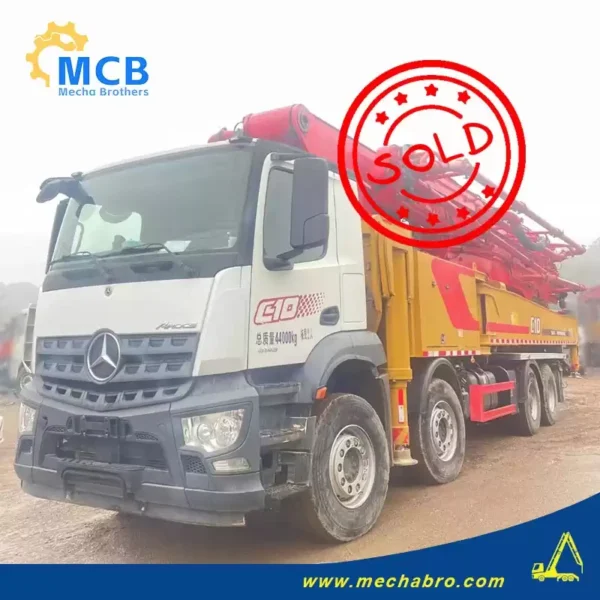 No. 240729P538, 2013 Zoomlion 60m concrete pump truck