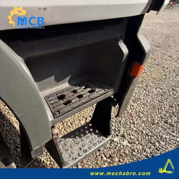No. 250324P695, 2017 Zoomlion 56m Concrete Pump Truck