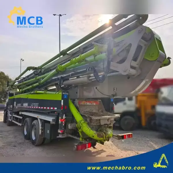 No. 250410P707, 2022 Zoomlion 62m Concrete Pump Truck