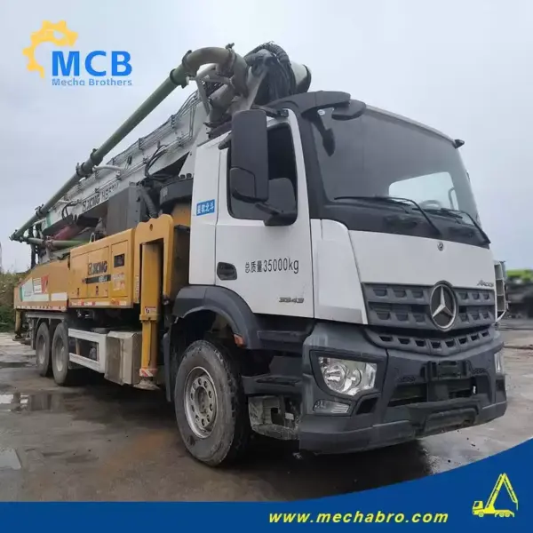 № 250620P735, автобетононасос XCMG 2020 года выпуска с рабочей высотой 52 м