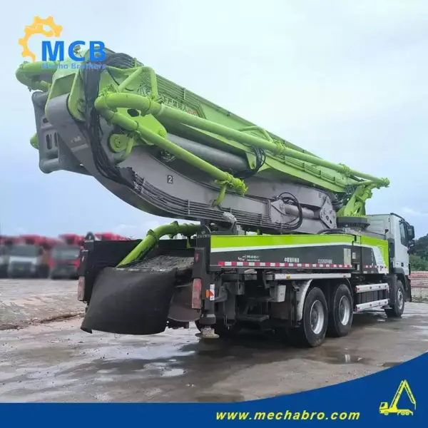 No. 250620P736, 2019 Zoomlion 49m Concrete Pump Truck