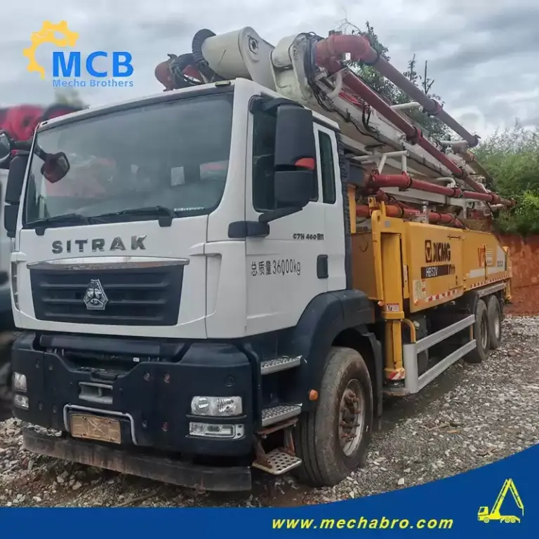 Original Mechabro field photo of the 2022 XCMG pump truck 52m on SITRAK, reference 250724P751