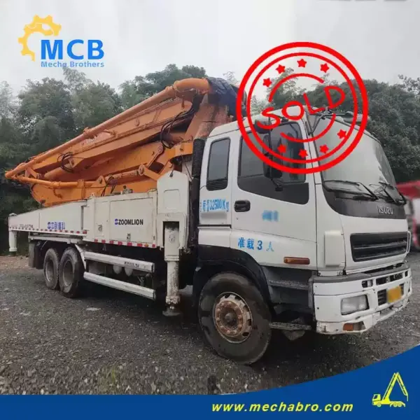 No. 240726P535, 2014 Zoomlion 47m concrete pump truck