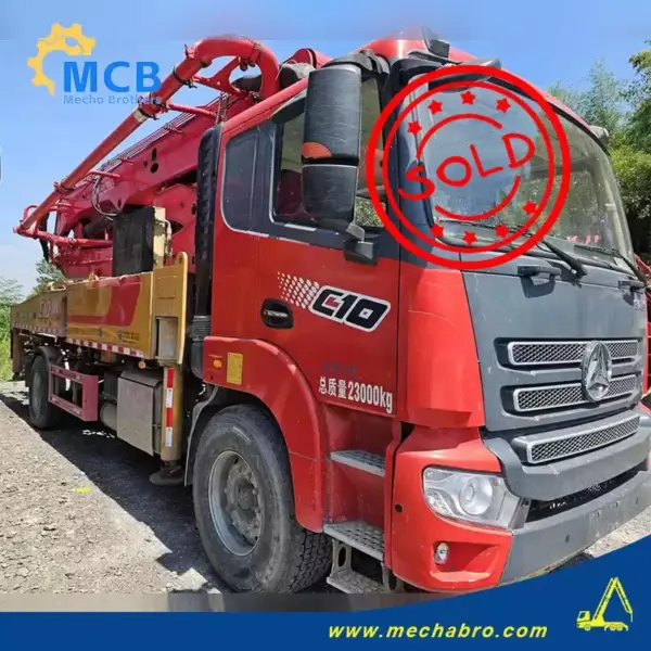 No. 240813P546, 2022 Zoomlion 62m concrete pump truck