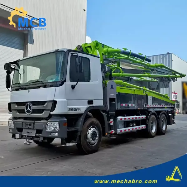 No. 250916P777, 2011 Zoomlion 38m Concrete Pump Truck
