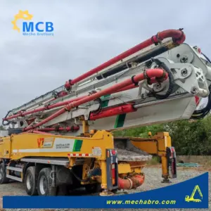 رقم 251114P784، شاحنة ضخ الخرسانة طراز XCMG 2020 بطول 58 مترًا