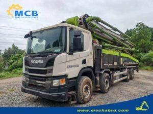 Nova chegada: caminhão-bomba de concreto Zoomlion 2020 de 56 m com chassi Scania P450