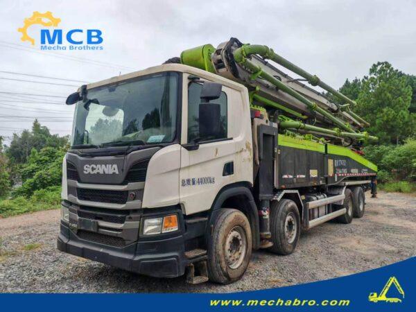 Caminhão-bomba de concreto Zoomlion 2020 de 56 m com chassi Scania P450 8×4