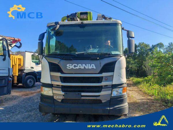 Bomba de concreto Zoomlion 2021 de 58,1 m sobre Scania — vista frontal Bomba de concreto Zoomlion 2021 de 58,1 m sobre Scania P450 8×4, vista frontal