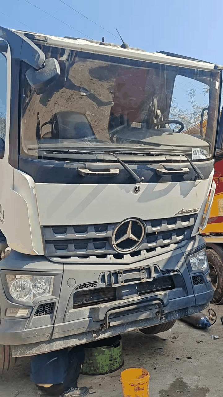 2020 SANY 56m concrete pump truck on Mercedes-Benz chassis during Mechabro pre-shipment maintenance